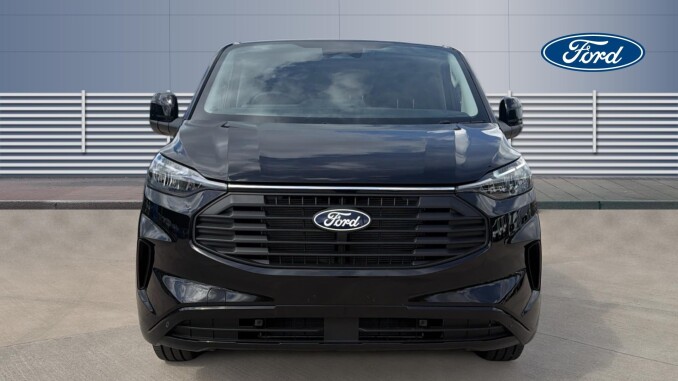 Ford Transit Custom 320 L2 Diesel Fwd 2.0 EcoBlue 136ps H1 Van Limited - Image 8